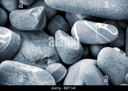 Nahaufnahme von großen Kieselsteinen an einem Strand in Devon, England, UK Stockfoto