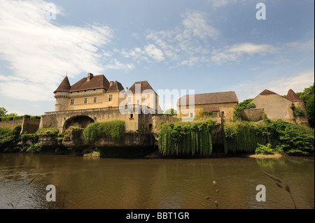 Chateau de Losse auf dem Fluss Vézère in der Dordogne-Frankreich Stockfoto