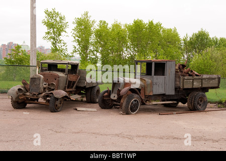 Alte militärische Fahrzeuge im Museum des zweiten Weltkrieges Fahrzeuge in Park Pobedy, "Victory Park", Moskau, Russland Stockfoto