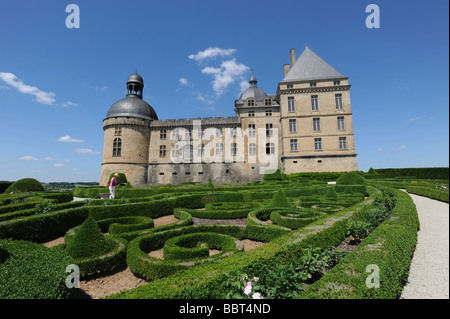 Topiary Garten am Schloss Hautefort in der Dordogne-Frankreich Stockfoto