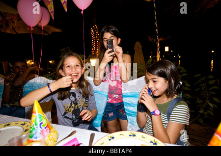 Dubai-Kindergeburtstag im Habtoor Grand Stockfoto