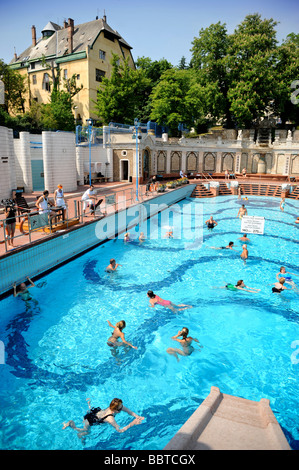 Überblick über das Gellertbad in Budapest Ungarn Stockfoto