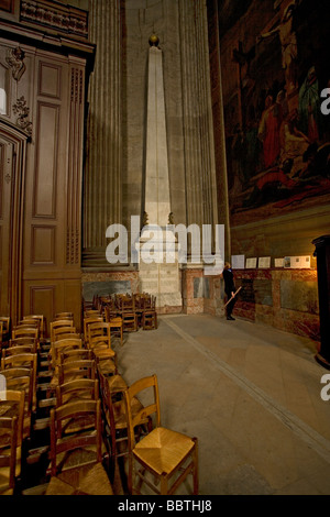 Die Rose-Linie in der Kirche Saint Sulpice Paris Frankreich. In dem Buch von Dan Brown The Da Vinci Code gekennzeichnet Stockfoto