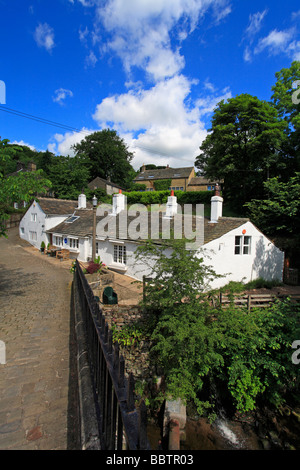 Die älteste Kneipe in Yorkshire, die Alte Brücke Inn, Ripponden, Calderdale, West Yorkshire, England, UK. Stockfoto