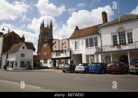 Tenterden Kent England UK können historische Gebäude, darunter auch das Rathaus in der Hauptstraße von diesem attraktiven englischen Dorf Stockfoto