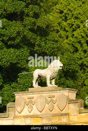 England, Northumberland, Alnwick. Löwen-Brücke in der Nähe von Alnwick Castle in Northumberland. Stockfoto