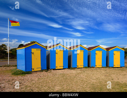 Strandhütten in Littlehampton West Sussex England UK Stockfoto