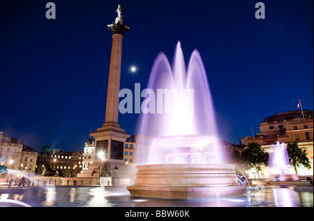 Brunnen In Trafalgar Square London Europa Stockfoto