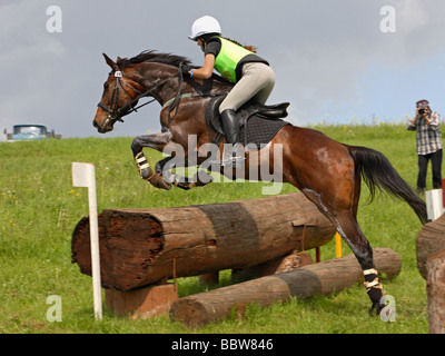 Dreitägige Veranstaltung Fahrer teilnehmen in der Cross Country Phase in Moskau Pferd Trial 2009 Stockfoto