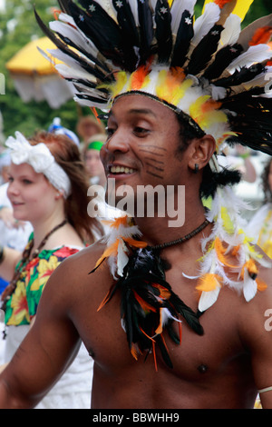Brasilianischen Mann Deutschland Berlin Karneval der Kulturen Stockfoto