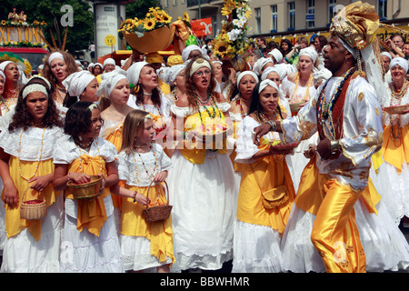 Deutschland Berlin Karneval der Kulturen Gruppe von Sängern Stockfoto