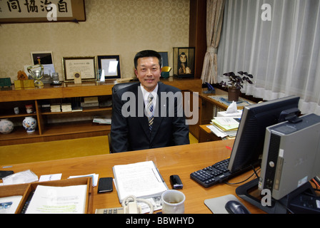 Kuzumaki Bürgermeister Shigeo Suzuki. Kuzumaki, Japan, 17. Oktober 2009. Stockfoto