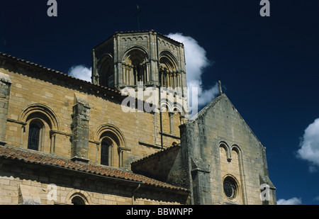 Kirche von Semur En Brionnais, Burgund, Frankreich Stockfoto