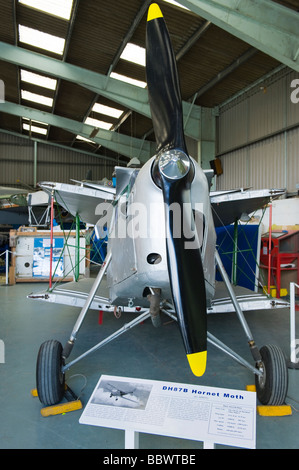 de Havilland Aircraft Heritage Centre Moskito Museum, DH87B Hornet Moth Doppeldecker erste Falter geflogen 1934 max 124 km/h zu beschleunigen Stockfoto