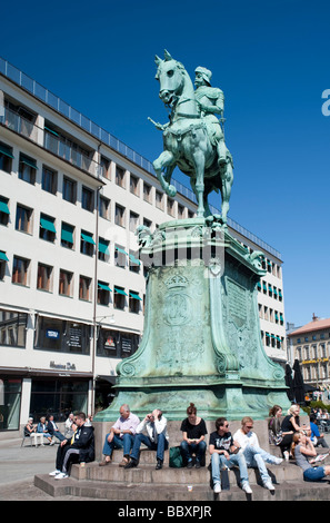 Statue von König Karl IX. in Kungsportsplatsen mitten in Göteborg Schweden Stockfoto