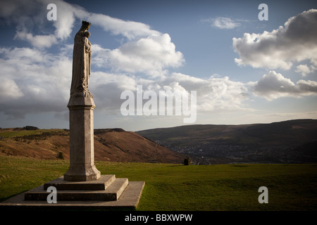 Statue unserer lieben Frau von Penrhys Rhondda Valley South Wales UK Stockfoto