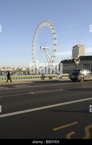 London Eye aus gesehen über die Westminster Bridge, London, UK Stockfoto