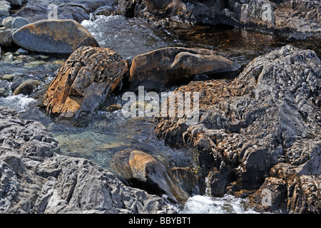 Felsformationen. Die Fee-Pools, Allt Kokos ' ein ' Mhadaidh, Coire Na Creich, Glen Brittle, Minginish, Isle Of Skye, Schottland, U.K Stockfoto