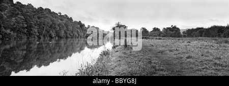 Themse im Morgengrauen Kind Beale Pangbourne Berkshire Uk Stockfoto