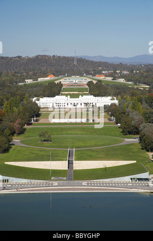 Parlament-Haus-Top und Old Parliament House und Lake Burley Griffin Canberra ACT Australien Antenne Stockfoto