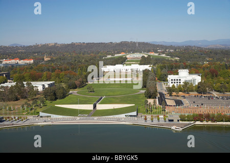 Parlament-Haus-Top und alten Parlament Haus Questacon rechts und Lake Burley Griffin Canberra ACT Australien Antenne Stockfoto