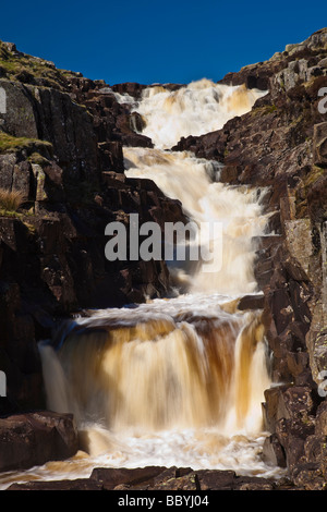 Kessel-Schnauze ist ein 180 Meter langen Wasserfall am Oberlauf des Flusses Tees im Norden Englands erreicht, Stockfoto