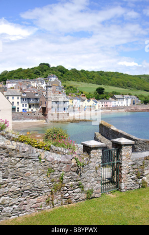 Strand und Hafen, Kingsand, Cornwall, England, Vereinigtes Königreich Stockfoto