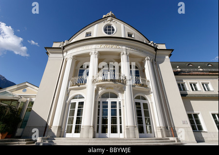 Alte Stadt mit Spa Haus und Promenade, Meran, Meran, Südtirol, Italien, Europa Stockfoto