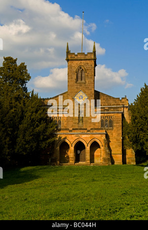 Str. Marys Kirche in Cromford Derbyshire England, wo die Überreste von Sir Richard Arkwright unter dem Altarraum begraben liegen Stockfoto