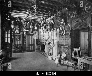 Die Halle der Abbotsford Hall, in der Nähe von Melrose, Schottland, 1924-1926. Artist: WA Mansell Stockfoto