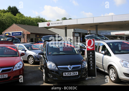 Chevolet Vauxhall GM Netzwerk Q Autohaus und Vorplatz Stockfoto