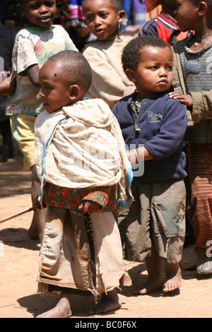 Afrika-Äthiopien-Omo Region Chencha Kinderdorf Dorze Stockfoto