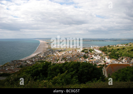 Ansicht über Chesil Beach und Wren und der Austragungsort für die Olympischen Spiele 2012 Segeln. Stockfoto