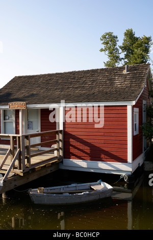 Geschenk Shop in Stelzenläufer ist eine restaurierte Arbeiter Haus in der Britannia Erbe Werft Park, Steveston, Richmond, British Columbia, Kanada Stockfoto