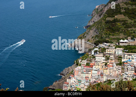 Riomaggiore die südlichste Stadt der Cinque Terre Wanderweg Via Amore oder Liebhaber zu Fuß zeigen Stockfoto