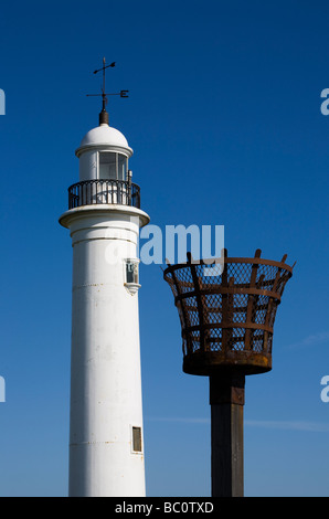 Meik's Leuchtturm und brazier, Roker Cliff Park, Sunderland, England, Großbritannien Stockfoto