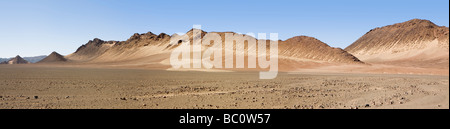 Panorama-Aufnahme der Landschaft in den roten Meer Bergen der östlichen Wüste von Ägypten Nordafrika Stockfoto