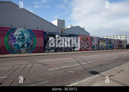 Die internationale Wand in Belfast, Nordirland, Vereinigtes Königreich Stockfoto