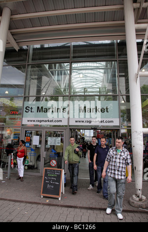 Außenseite des St. Martins-Markt auch bekannt als der Lappen Markt Teil der Stierkampfarena Birmingham uk Stockfoto