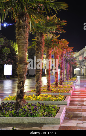 Nacht Kai eine Nacht Foto Licht von Straßenlaternen Stockfoto