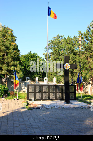 Gedenkstätte für die Opfer der antikommunistischen Revolution von 1989 in "Helden der Revolution" Friedhof in Bukarest Rumänien Stockfoto