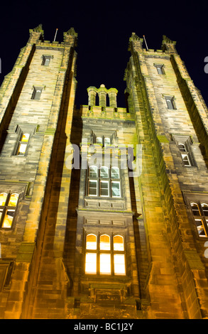 Altstadt von Edinburgh Schottland das neue Kollegium und Montagehalle auf dem Hügel Stockfoto
