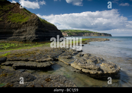 Suchen von boggle Loch in Richtung Robin Hood's Bay an der Küste von North Yorkshire England Stockfoto