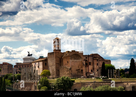 Blick auf den Tempel der Venus und Roma in Rom Italien Stockfoto