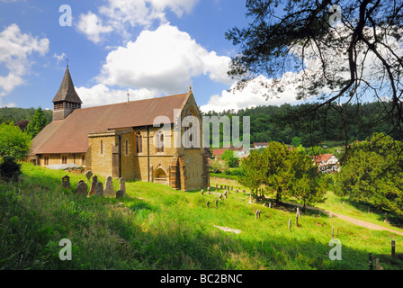 St. Marys Kirche Holmbury Stockfoto