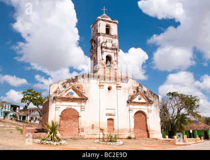 Ruinen der Kirche Santa Ana in Trinidad, Kuba, Karibik Stockfoto