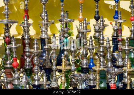 Sheesha Rohre zum Verkauf im Souk, Süden von Ägypten, Nordafrika Stockfoto