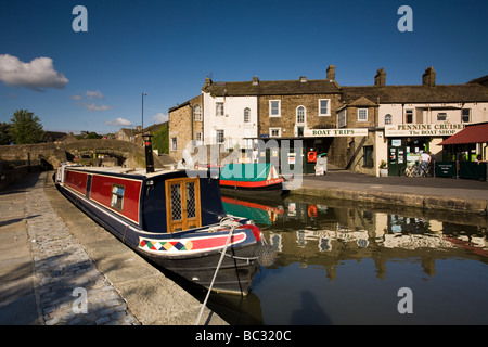 Barkassen-Leeds-Liverpool-Kanal Skipton Yorkshire England Stockfoto