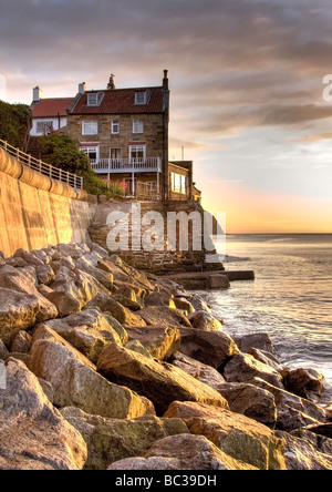 Strand Haus zu Robin Hoods Bay, North East Yorkshire Stockfoto