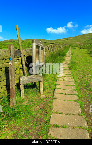 Holz- finger Post auf dem Calderdale Weise Causeway, Mankinholes in der Nähe von Todmorden, West Yorkshire, England, UK. Stockfoto